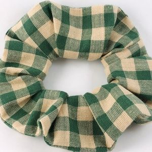 Gingham Scrunchie (Green)